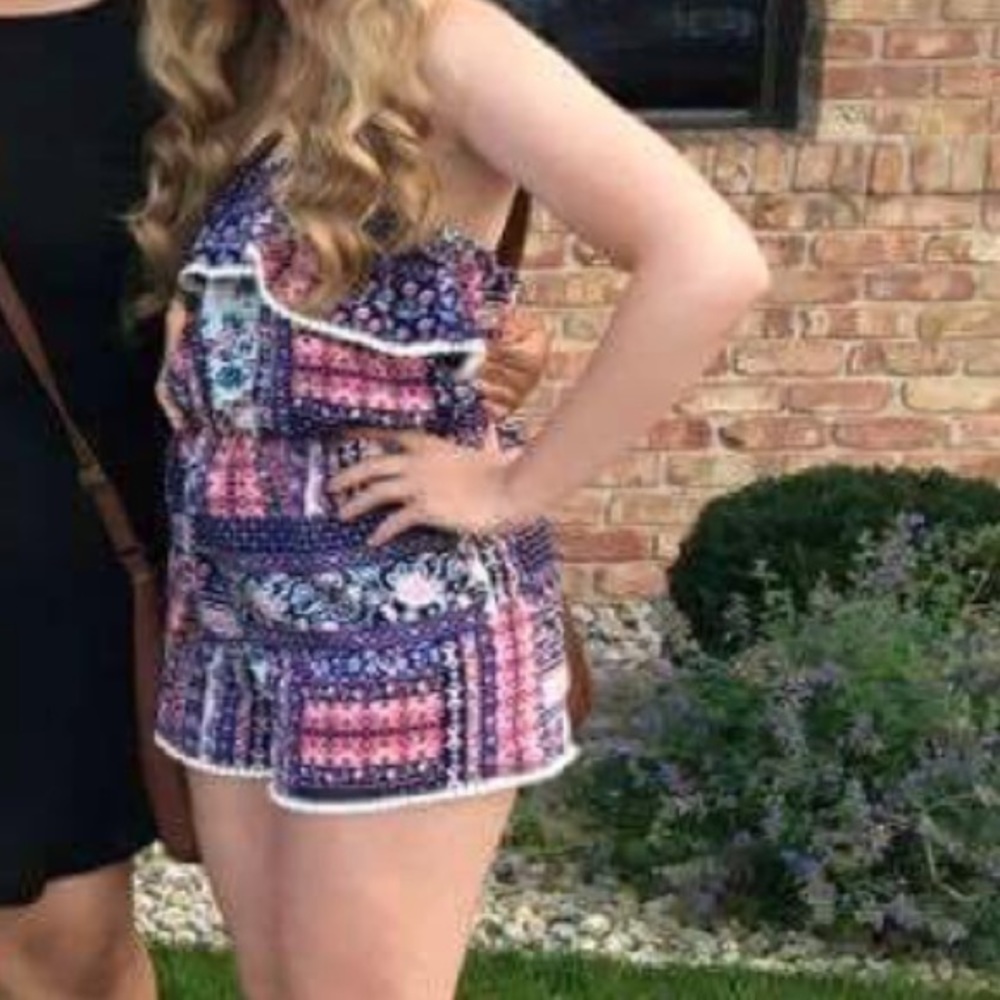 Romper - Picture 2 of 2